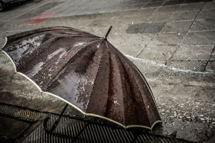 Εικόνα από την ισχυρή καταιγίδα που έπληξε χθες διάφορες περιοχές στην Αττική (φωτ.: Μιχάλης Παπανικολάου/EUROKINISSI)