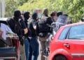 Συλληφθέντες για την εμπρηστική επίθεση στις 5/5/2010 σε τραπεζικό κατάστημα της Marfin στην Αθήνα οδηγήθηκαν την Τρίτη 14 Ιουλίου 2026, στην ανακρίτρια (φωτ.: Eurokinissi)