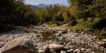 Μονοπάτι για βάθρες στη Σαμοθράκη, το πανέμορφο νησί μας στο Θρακικό Πέλαγος (φωτ.: 
ΑΠΕ-ΜΠΕ/Παναγιώτης Ρόντος)