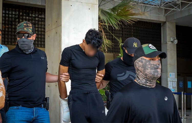 Ο 28χρονος Αιγύπτιος, που κατηγορείται για τη δολοφονία του Σταύρου Γεωργίου, οδηγείται στον εισαγγελέα. Πέμπτη 23 Ιουλίου 2026 (φωτ.: EUROKINISSI / Δανάη Δαυλοπούλου)