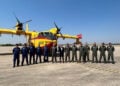 Ο Έλληνας πρέσβης στη Μαδρίτη με τα στελέχη της Πολεμικής Αεροπορίας, στην αεροπορική βάση Τορεχόν. Τρίτη 28 Ιουλίου 2026 (φωτ.: Facebook / Embajada de Grecia en Madrid-Πρεσβεία της Ελλάδος στη Μαδρίτη﻿)