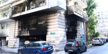 Μετά την επίθεση με γκαζάκια σε κατοικίες στελεχών της Νέας Δημοκρατίας, στη Θεσσαλονίκη. Τετάρτη 1 Ιουλίου 2026 (φωτ.: EUROKINISSI / Ραφαήλ Γεωργιάδης)
