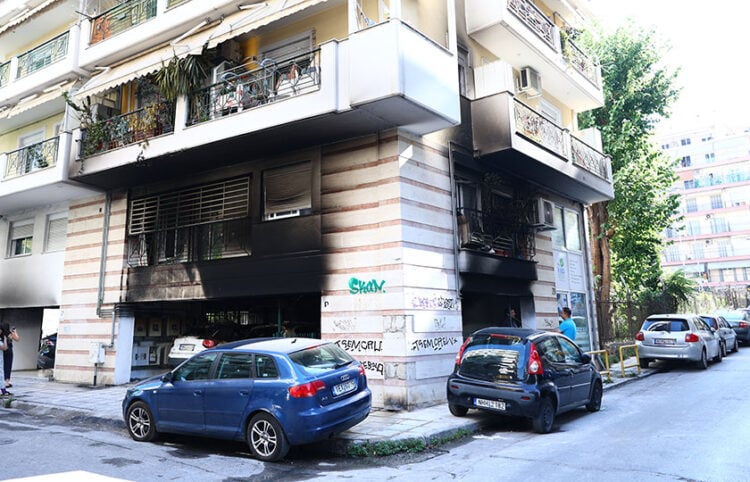 Μετά την επίθεση με γκαζάκια σε κατοικίες στελεχών της Νέας Δημοκρατίας, στη Θεσσαλονίκη. Τετάρτη 1 Ιουλίου 2026 (φωτ.: EUROKINISSI / Ραφαήλ Γεωργιάδης)