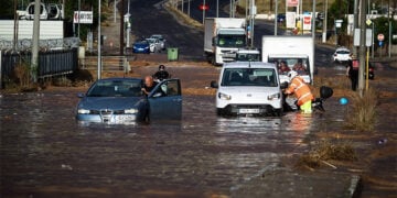 Εγκλωβισμένοι οδηγοί στη Λ. ΝΑΤΟ στο ύψος των Άνω Λιοσίων, Παρασκευή 24 Ιουλίου 2026 (φωτ.: EUROKINISSI / Μιχάλης Παπανικολάου)