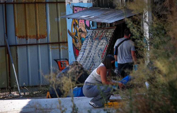 Εντοπισμός βαλίτσας με ανθρώπινα μέλη σε εγκαταλελειμμένο κτήριο στην Κυψέλη, Σάββατο 18 Ιουλίου 2026 (φωτ.: EUROKINISSI / Δανάη Δαυλοπούλου)