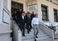 Ο Κυριάκος Μητσοτάκης στο Ιπποκράτειο Θεσσαλονίκης για να επισκεφθεί τους τραυματίες της εμπρηστικής επίθεσης στο σπίτια τριών στελεχών της Νέας Δημοκρατίας, και να ενημερωθεί για την κατάστασή τους. Τετάρτη 1 Ιουλίου 2026 (φωτ.: EUROKINISSI /Βασίλης Βερβερίδης)