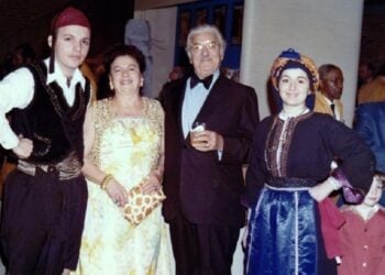 Το ζεύγος Ματθαίου με Ηλία Κούρουγλο και Χρυσούλα Χριστοδούλου (φωτ.: Κώστας Κωστής/anamniseis.net)
