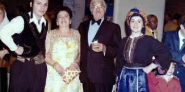 Το ζεύγος Ματθαίου με Ηλία Κούρουγλο και Χρυσούλα Χριστοδούλου (φωτ.: Κώστας Κωστής/anamniseis.net)