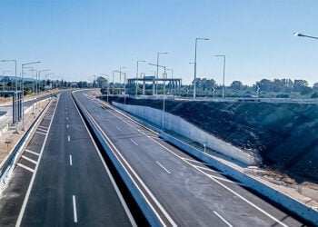 Από την τελετή παράδοσης της νέας χάραξης της εθνικής οδού Πατρών-Πύργου, Πέμπτη 31 Ιουλίου 2025 (φωτ.: apohxos.gr / Χρήστος Στρατουλάκος)