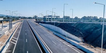 Από την τελετή παράδοσης της νέας χάραξης της εθνικής οδού Πατρών-Πύργου, Πέμπτη 31 Ιουλίου 2025 (φωτ.: apohxos.gr / Χρήστος Στρατουλάκος)