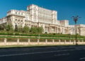 Το Μέγαρο του Κοινοβουλίου στο Βουκουρέστι, όπου φιλοξενείται κάθε χρόνο η Διεθνής Ολυμπιάδα Ελληνικής Γλώσσας και Ελληνισμού (φωτ.: Flickr / Jorge Franganillo)