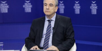 Ο Θάνος Ντόκος στο Φόρουμ των Δελφών, το 2021 (φωτ.: EUROKINISSI / Τάκης Σαγιάς)