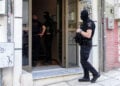 Στελέχη της Αντιτρομοκρατικής σε κατ' οίκον έρευνα για τις εμπρηστικές επιθέσεις και τη δολοφονία της Βάγιας Νέστορα στη Θεσσαλονίκη. Παρασκευή 10 Ιουλίου 2026  (φωτ.: EUROKINISSI / Ραφαήλ Γεωργιάδης)