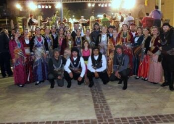 (Φωτ.: Facebook/Χορευτικός Όμιλος Ποντίων "ΣΕΡΡΑ")