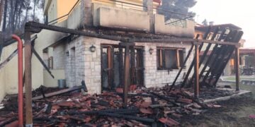 Μεγάλες καταστροφές από τη φωτιά στη Σίβηρη της Χαλκιδικής (φωτ.: Βασίλης Βερβερίδης/ ΜΟΤΙΟΝΤΕΑΜ)
