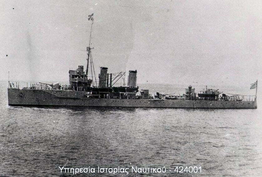 Το καταδρομικό «Έλλη» που πυρπολήθηκε από τους Ιταλούς, πριν από 86 χρόνια (φωτ.: commons.wikimedia.org /wiki/ File:Cruiser_Elli.jpg)