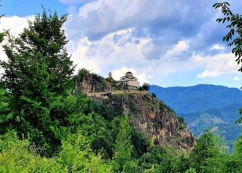 Η Ιερά Μονή Μεταμορφώσεως του Σωτήρος, στην Πρασινάδα Δράμας (φωτ.: Βασίλης Λωλίδης/ΑΠΕ-ΜΠΕ)