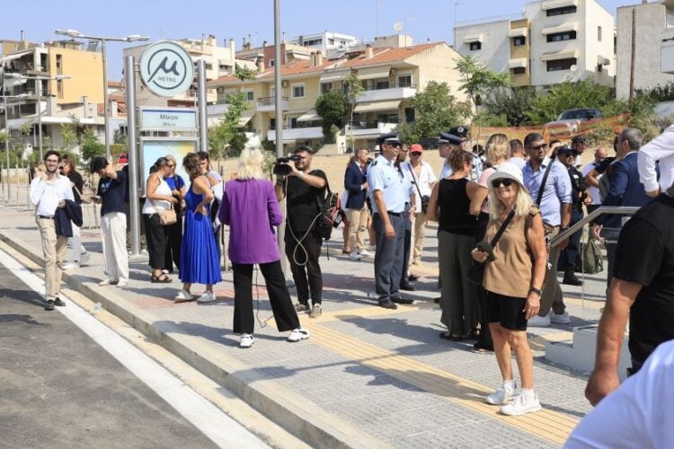 Εικόνα από την τελετή παράδοσης του έργου της επέκτασης του Μετρό Θεσσαλονίκης προς την Καλαμαριά, στον σταθμό «Μίκρα» (φωτ.: Γιώργος Κονταρίνης/ EUROKINISSI)