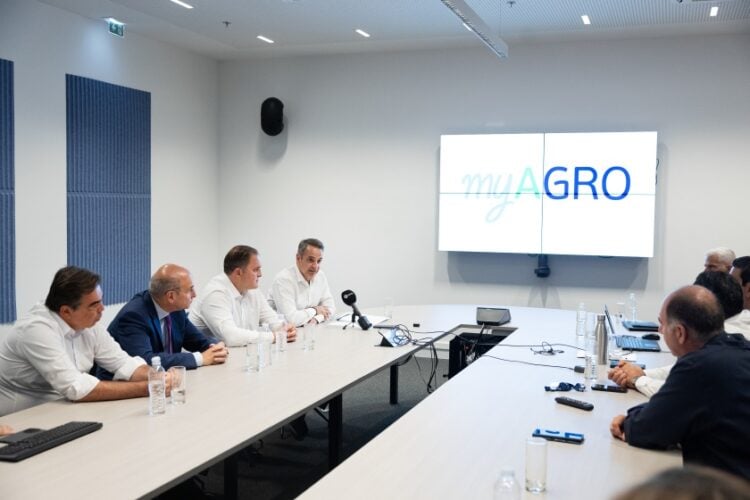 Εικόνα από την παρουσίαση της πλατφόρμας MyAgro, στην ΑΑΔΕ παρουσία του Κυριάκου Μητσοτάκη (φωτ.: Δημήτρης Παπαμήτσος/ Γρ. Τύπου Πρωθυπουργού/ EUROKINISSI)
