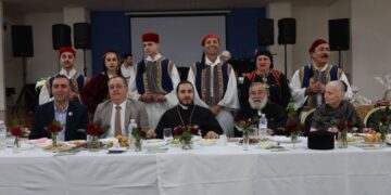 Εικόνα από το γεύμα στο περσινό πανηγύρι της Παναγίας Καμαριανής, στο Red Hill της Αυστραλίας (φωτ.: facebook.com/
Panagia Kamariani Greek Orthodox Parish Red Hill)
