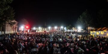 Εικόνα από πρόσφατο ποντιακό γλέντι στα Κομνηνά (πηγή: facebook.com/ppskomninon?locale=el_GR)
