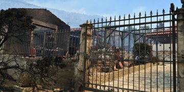 Καμένα σπίτια στο Πόρτο Γερμενό, Σάββατο 1 Αυγούστου 2026 (φωτ.: EUROKINISSI / Τατιάνα Μπόλαρη)