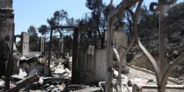 Η «επόμενη μέρα» στη Σαλαμίνα (φωτ.: Δανάη Δαυλοπούλου/ EUROKINISSI)