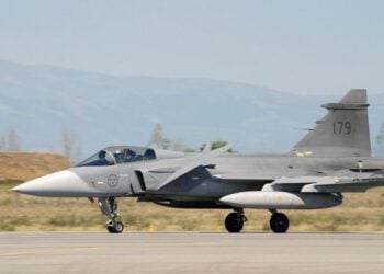 Μαχητικό αεροσκάφος JAS-39 Gripen της Σουηδικής Πολεμικής Αεροπορίας (φωτ.: Msgt. Billy Johnston, USAF/commons.wikimedia.org/wiki)