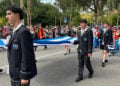 Έφηβοι της ομογένειας που συμμετείχαν στην παρέλαση που έγινε στη Μελβούρνη για την 205η επέτειο από την Ελληνική Επανάσταση. Κυριακή 22 Μαρτίου 2026 (φωτ.: SBS Greek)