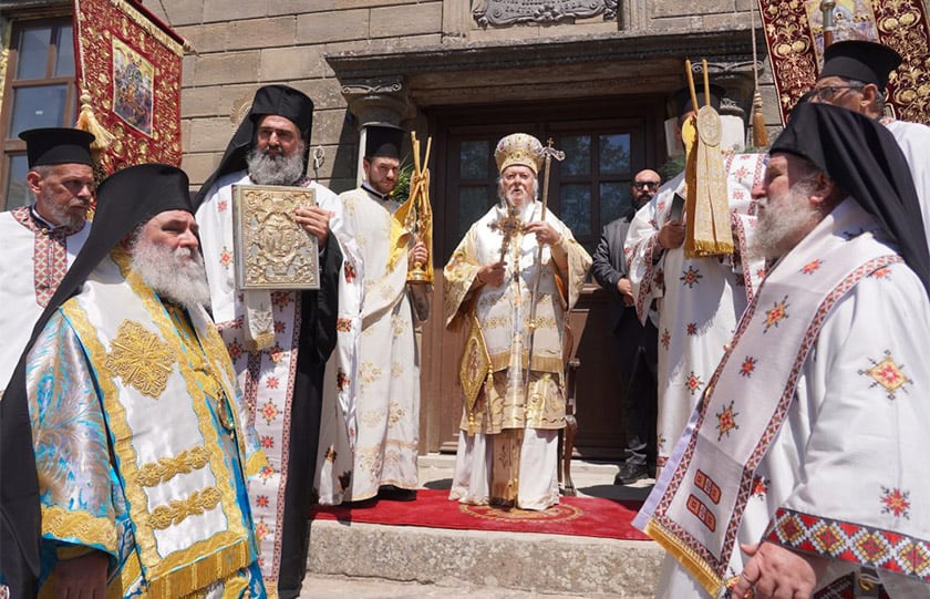 Ο Οικουμενικός Πατριάρχης στα Αγρίδια της Ίμβρου για την εορτή της Κοιμήσεως της Θεοτόκου, το 2025 (φωτ.: Νίκος Παπαχρήστου / Οικουμενικό Πατριαρχείο)