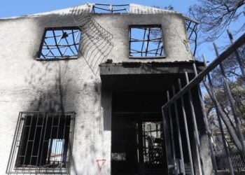 Εικόνα από την πρόσφατη πυρκαγιά στη Δυτική Αττική (φωτ.: Δανάη Δαυλοπούλου/ EUROKINISSI)