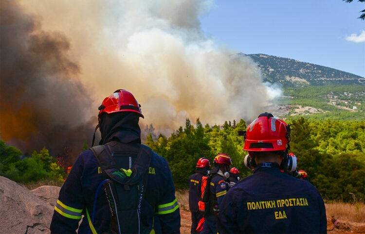 Για 3η ημέρα συνεχίζεται η μάχη με την μεγάλη πυρκαγιά που ξεκίνησε από την Βοιωτία και επεκτάθηκε και στον νομό Αττικής. Κυριακή 2 Αυγούστου 2026 (φωτ.: EUROKINISSI / Τατιάνα Μπόλαρη)