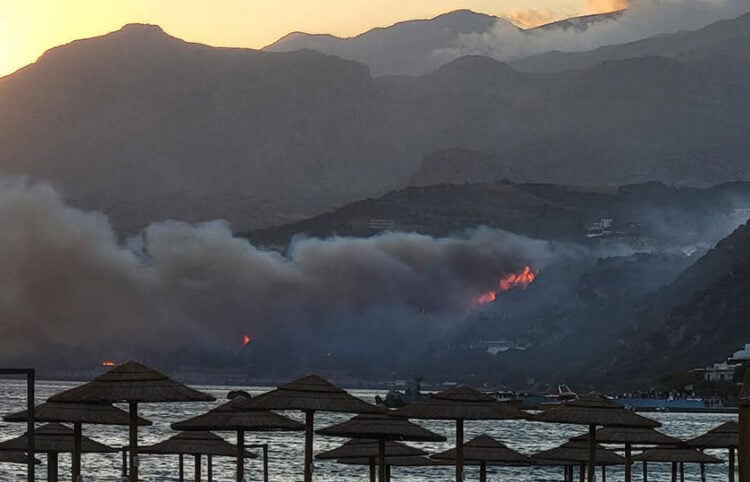 Φωτιά στο νότιο Ρέθυμνο, στα Σελλιά. Παρασκευή 14 Αυγούστου 2026 (πηγή: iraklionews.gr)