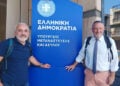 Ο Γιάννης-Βασίλης Γιαϊλαλί με τον δικηγόρο του Γιώργο Τσαούση. Δευτέρα 3 Αυγούστου 2026 (φωτ.: Facebook / George Tsaousis)