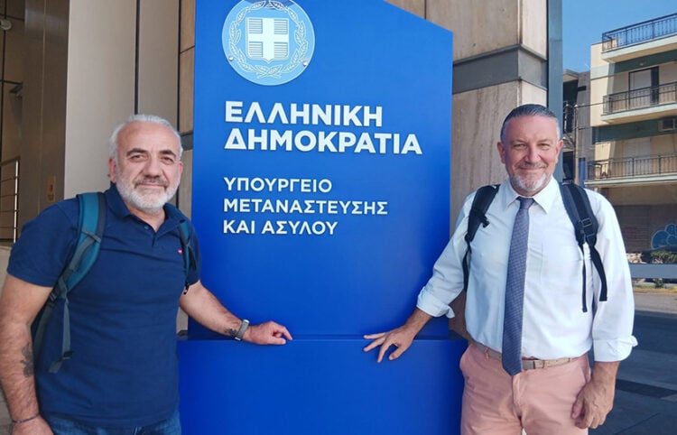 Ο Γιάννης-Βασίλης Γιαϊλαλί με τον δικηγόρο του Γιώργο Τσαούση. Δευτέρα 3 Αυγούστου 2026 (φωτ.: Facebook / George Tsaousis)
