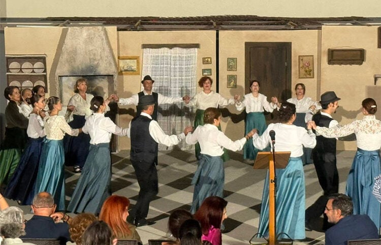 Από εκδήλωση στο πλαίσιο του θεσμού «Αλλοτινές πατρίδες», το 2025 (φωτ.: Facebook / Γιώργος Παπαναστασίου)
