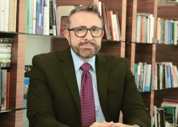 (Φωτ.: perrynhalkitis.com)