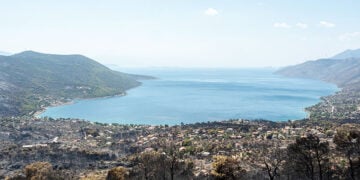 Το καταστροφικό πέρασμα της πυρκαγιάς από το Πόρτο Γερμενό (φωτ.: EUROKINISSI / Θεόδωρος Νικολάου)