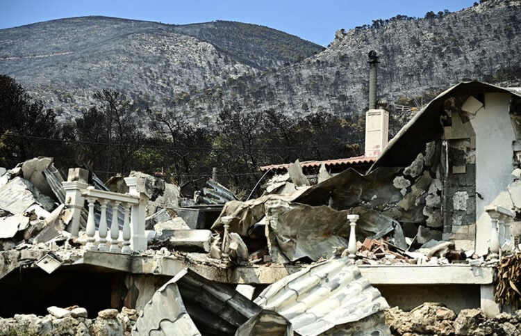 Καμένο σπίτι στο Πόρτο Γερμενό, Δευτέρα 3 Αυγούστου 2026 (φωτ.: EUROKINISSI / Μιχάλης Καραγιάννης)