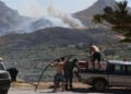 Εθελοντές συμμετέχουν στην κατάσβεση στο νότιο Ρέθυμνο (φωτ.: imageonline / Κώστας Μεταξάκης)