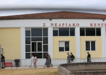 Άποψη του Συνεδριακού Κέντρου Λάρισας όπου διεξάγεται η δίκη για το πολύνεκρο σιδηροδρομικό δυστύχημα στα Τέμπη (φωτ.: Λεωνίδας Τζέκας/ EUROKINISSI)