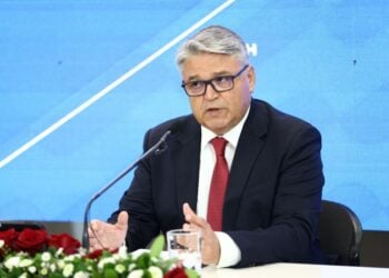 Ο πρόεδρος της ΝΙΚΗΣ Δημήτρης Νατσιός, στο Συνεδριακό Κέντρο «Νικόλαος Γερμανός», στο πλαίσιο της 90ής ΔΕΘ (φωτ.: Βασίλης Βερβερίδης/ MOTION TEAM)