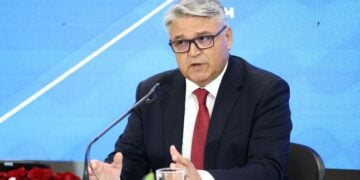 Ο πρόεδρος της ΝΙΚΗΣ Δημήτρης Νατσιός, στο Συνεδριακό Κέντρο «Νικόλαος Γερμανός», στο πλαίσιο της 90ής ΔΕΘ (φωτ.: Βασίλης Βερβερίδης/ MOTION TEAM)