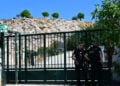 Αστυνομικοί έχουν αποκλείσει την είσοδο στην περιοχή Αλεπότρυπα, της Κυψέλης. Τρίτη 8 Σεπτεμβρίου 2026   (φωτ.: EUROKINISSI / Τατιάνα Μπόλαρη)