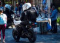 Αστυνομικοί της ομάδας ΔΙΑΣ στον πεζόδρομο της Διονυσίου Αρεοπαγίτου
(φωτ.: EUROKINISSI / Γιώργος Κονταρίνης)