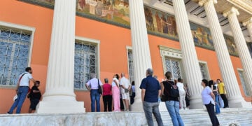 Το Σάββατο 19 Σεπτεμβρίου 2026, η Εστία Νέας Σμύρνης άνοιξε τις πόρτες των Μουσείων της και υποδέχθηκε το κοινό (φωτ.: Facebook / ΕΣΤΙΑ Νέας Σμύρνης)