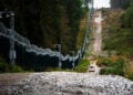 Τμήμα του νέου φράχτη στα ανατολικά σύνορα της Φινλανδίας, με περιπολικό της Συνοριοφυλακής (φωτ.: Finnish Border Guard)