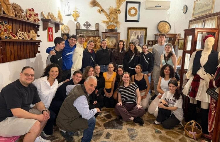 (Φωτ.: Greek Orthodox Community of Melbourne and Victoria/Facebook)