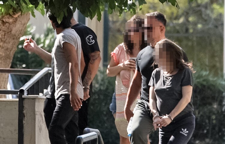 Στα δικαστήρια της πρώην Σχολής Ευελπίδων ο 43χρονος άνδρας και η 38χρονη γυναίκα (φωτ.: EUROKINISSI / Δανάη Δαυλοπούλου)