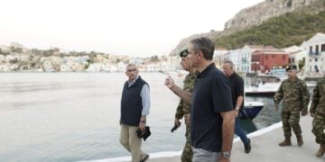 Εικόνα από την επίσκεψη του Κυριάκου Μητσοτάκη στο Καστελλόριζο (φωτ.: Γρ.Τύπου Πρωθυπουργού/ Δημήτρης Παπαμήτσος/ EUROKINISSI)